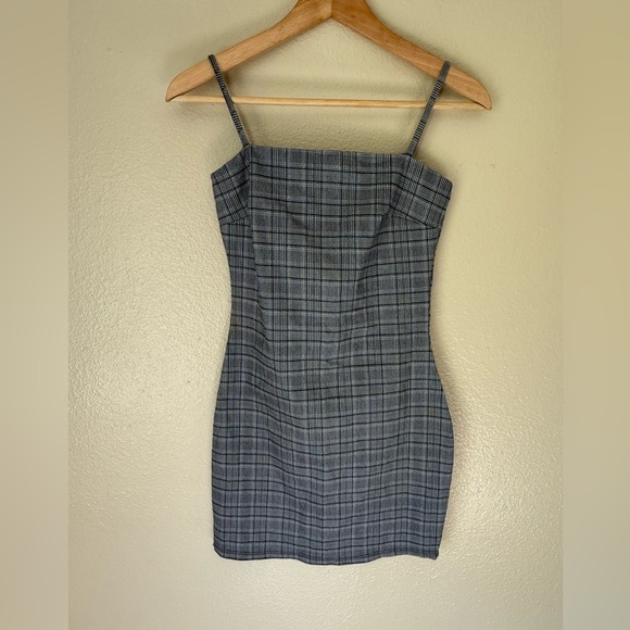 WINDSOR Plaid Dress 2 for $22 ❇️ - Picture 1 of 3